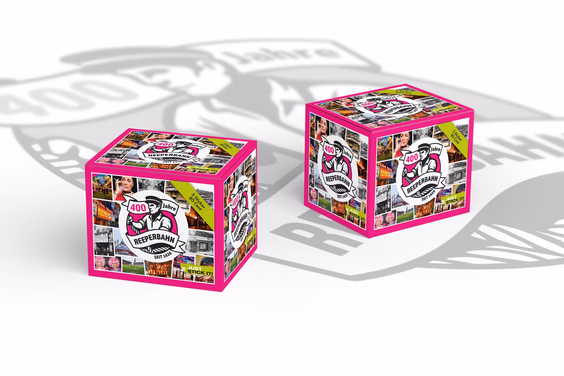 Zwei pinke Sammelboxen für Panini-Sticker mit Reeperbahn-Motivcollage und Logo „400 Jahre Reeperbahn“, freigestellt vor hellem Hintergrund.